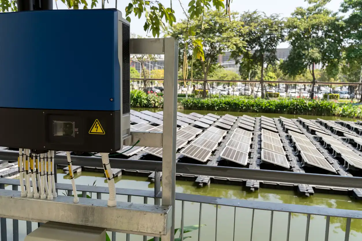 Microinversor solar: o que é e como funciona?