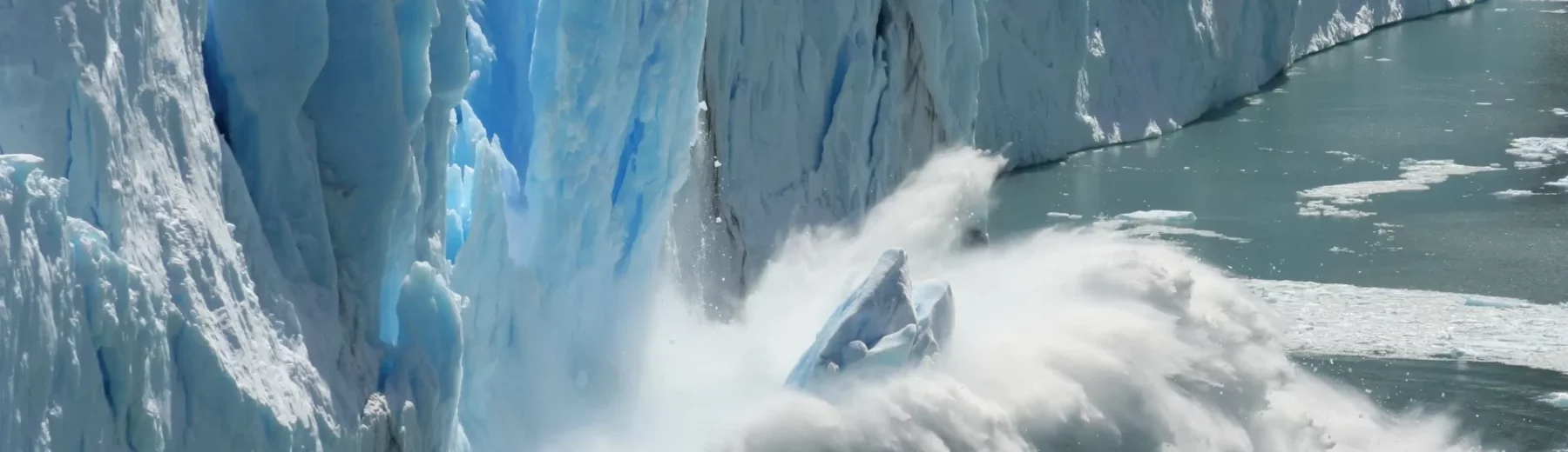 Geleira Antártica derretendo por causa do Aquecimento Global