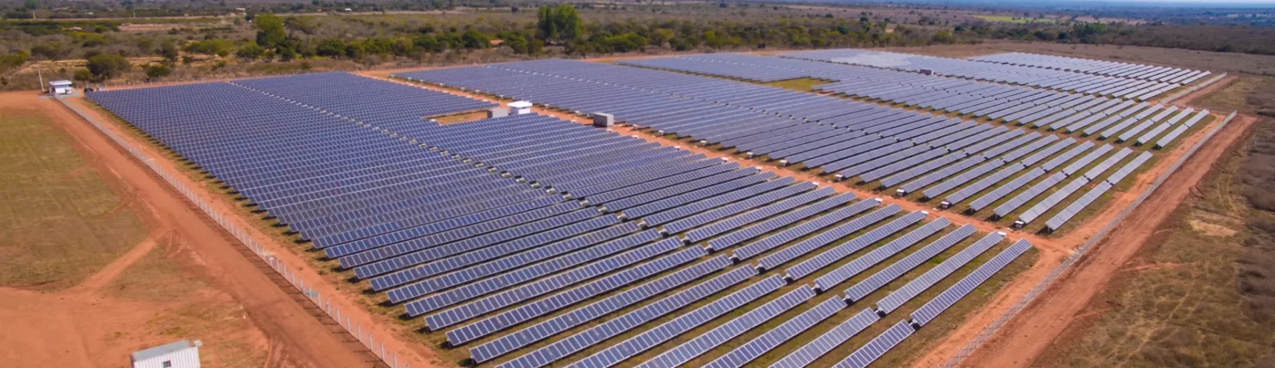 imagem aérea de fazenda solar